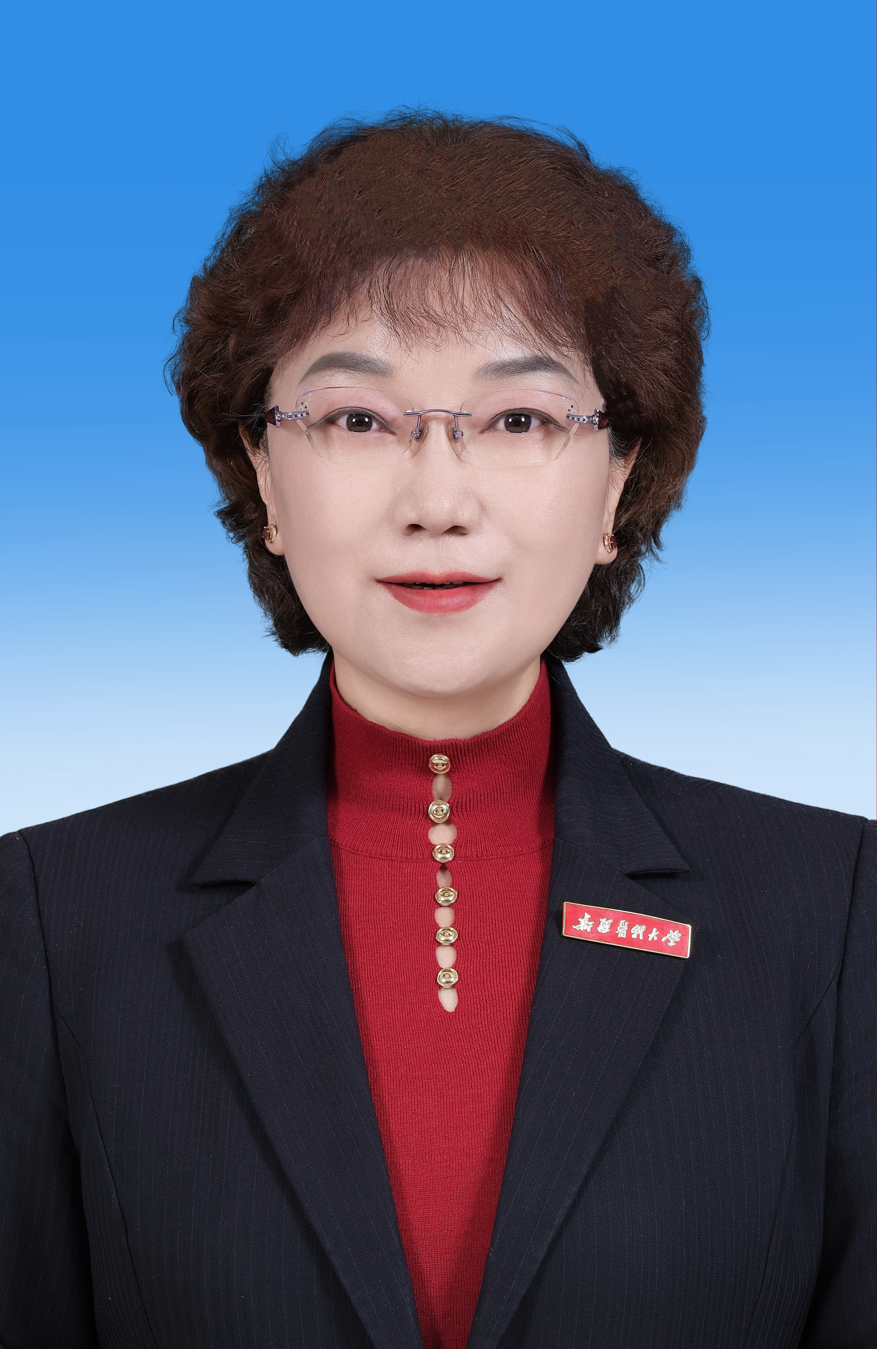 杨新玲