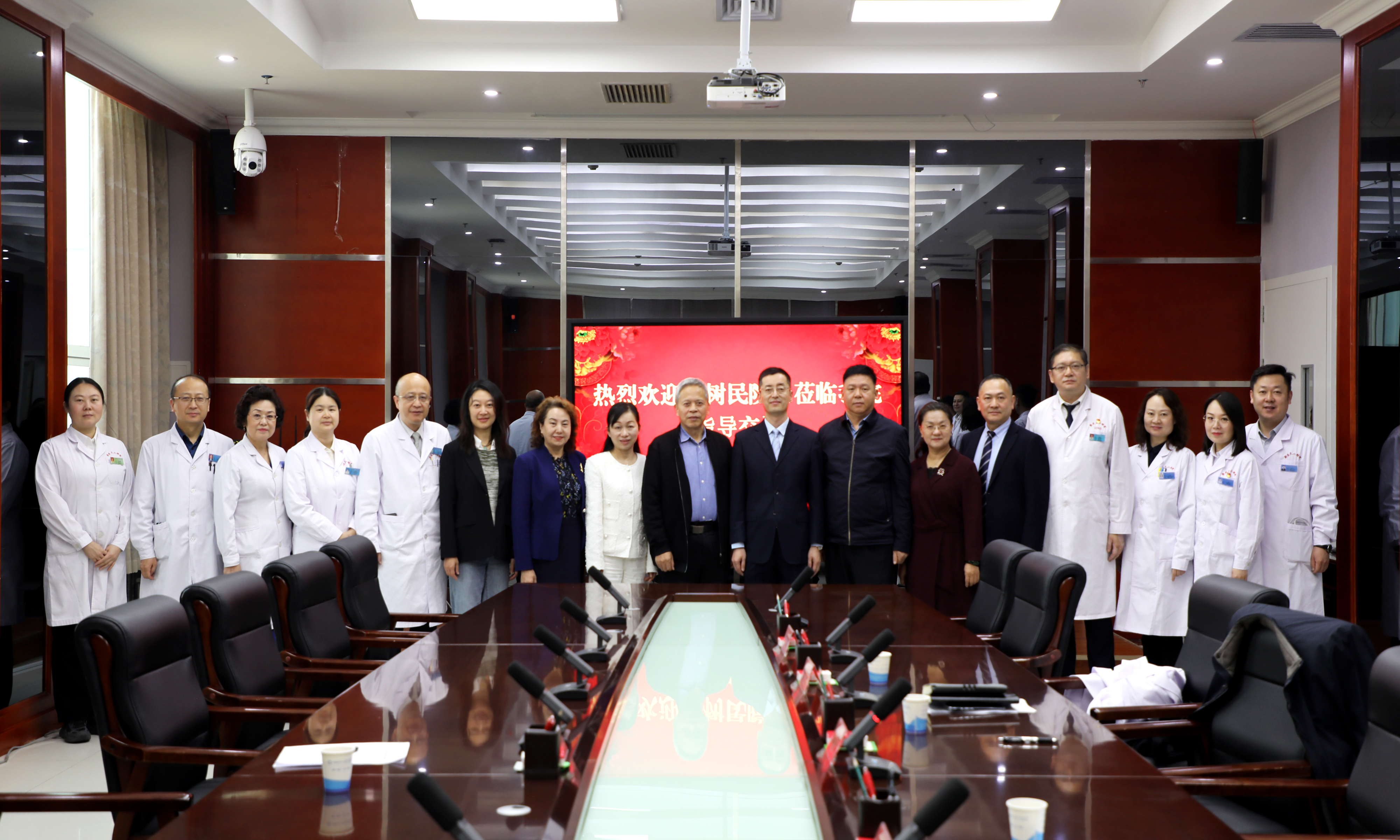 新闻动态丨段树民院士来院指导交流-共绘新疆脑科学创新发展新蓝图